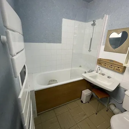 Avec Balcon, Cuisine Equipee Et Wi-fi Au Lioran - Fr-1-787-70 Apartamento